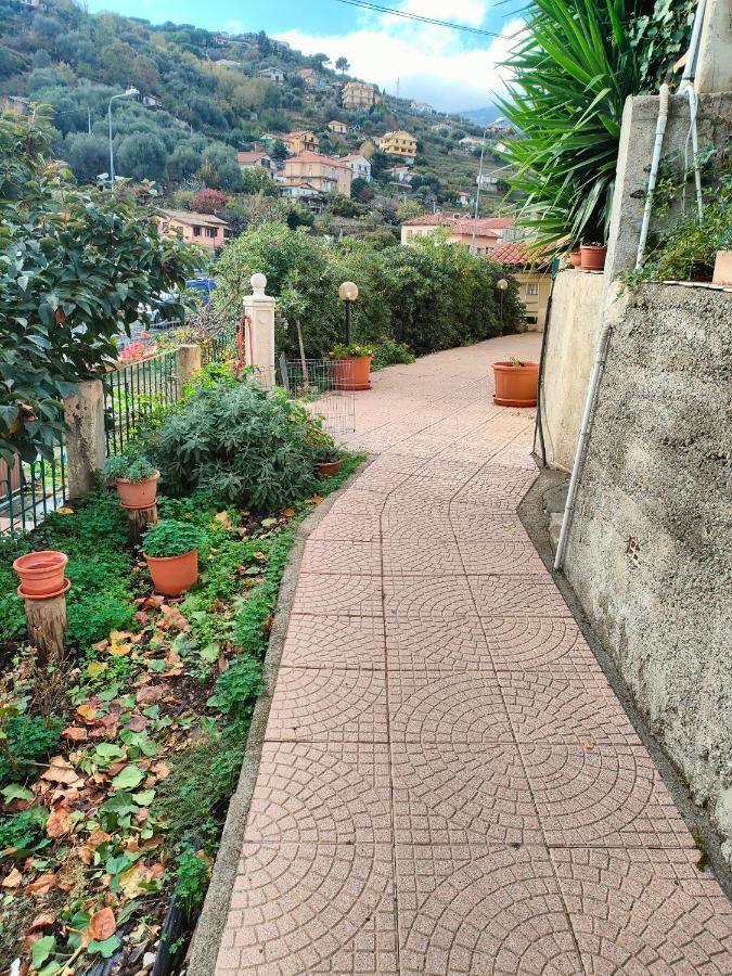 Casa vacanze Sanremo Esterno foto